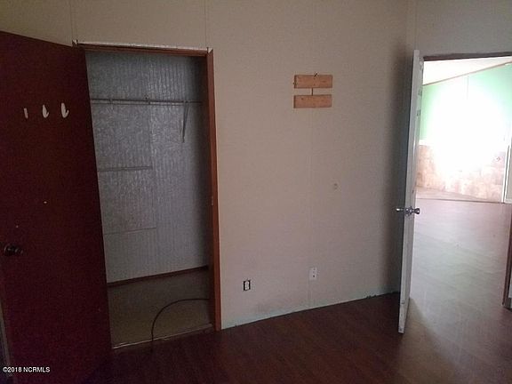 5th image of 9223 Timber Lane NE