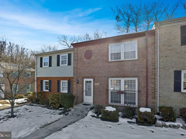 7479 Jayhawk St, Annandale, VA 22003