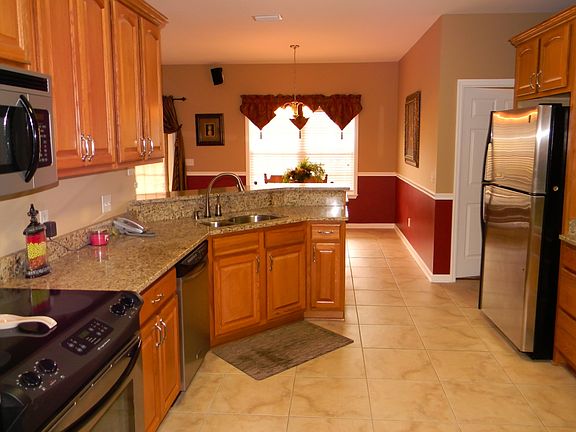 3rd image of 32 Cotton Creek Blvd