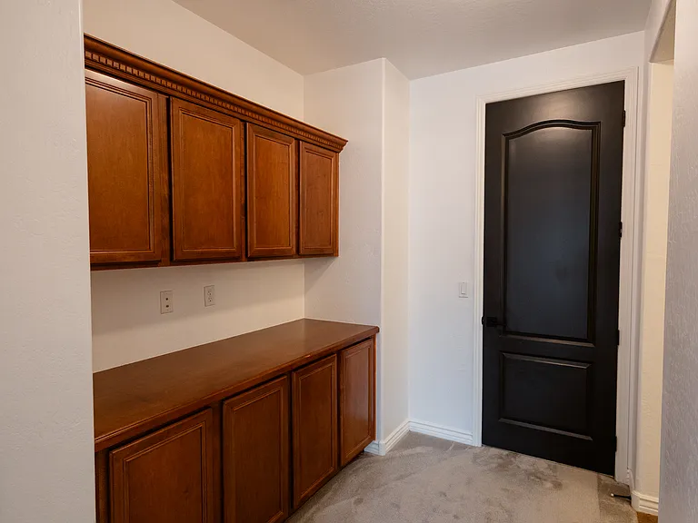 2445 E Montecito Ave — Photo 16