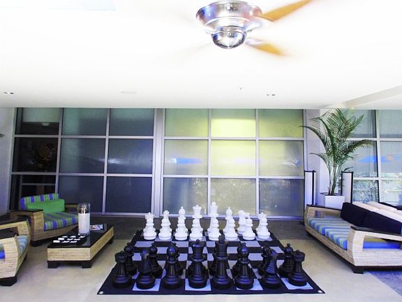 5th image of 1437 Collins Ave Penthouse 17