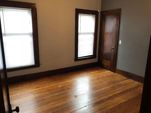 4th image of 616 Atwood St NE #1