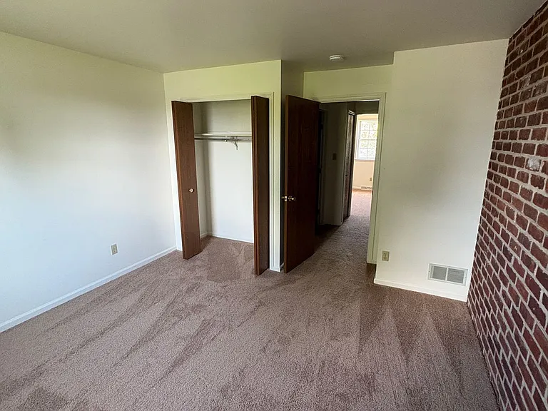 2817F Willow Street Pike N — Photo 11