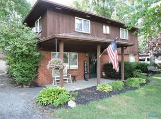 618 Diana Dr, Holland, OH 43528