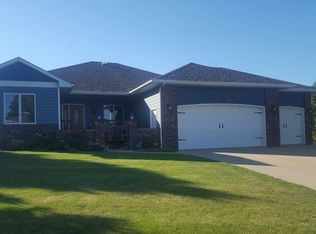 201 E 9th St, Crooks, SD 57020