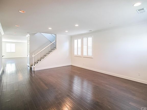 2nd image of 28825 Bellows Ct