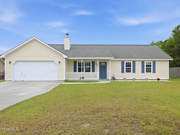104 Foxden Drive, Hubert, NC 28539