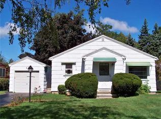 56 Traymore Rd, Irondequoit, NY 14609