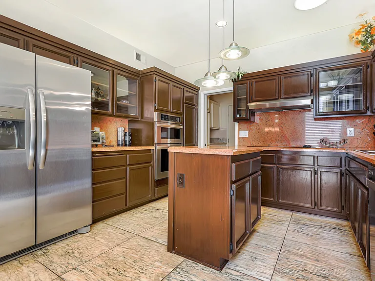 142 Lake Shore Dr — Photo 13