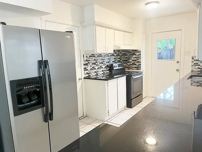 3114 William Brewster Dr — Photo 4