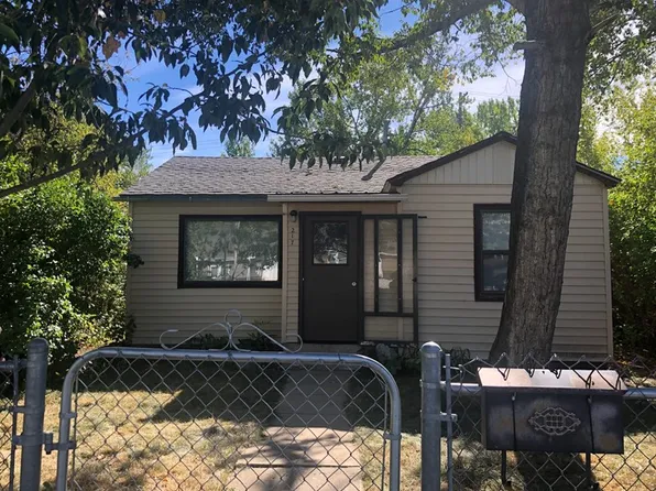 217 E Boulevard St, Lewistown, MT 59457