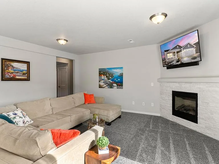 15922 Lake Mist Dr — Photo 21