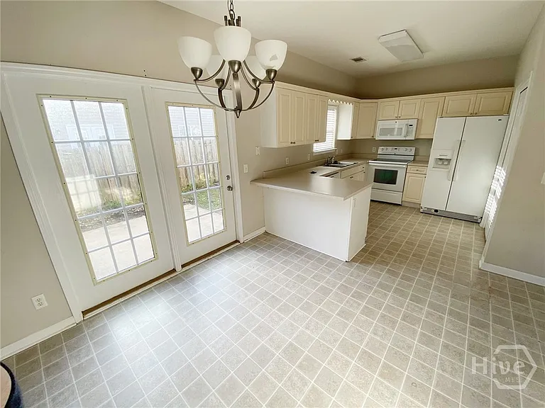 93 Cypress Pointe Dr — Photo 14