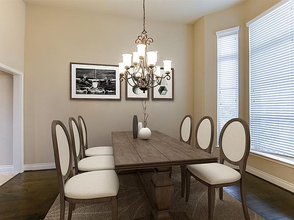 4th image of 28831 Hollycrest Dr
