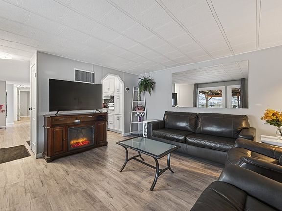 2nd image of 1680 Westsyde Rd #35