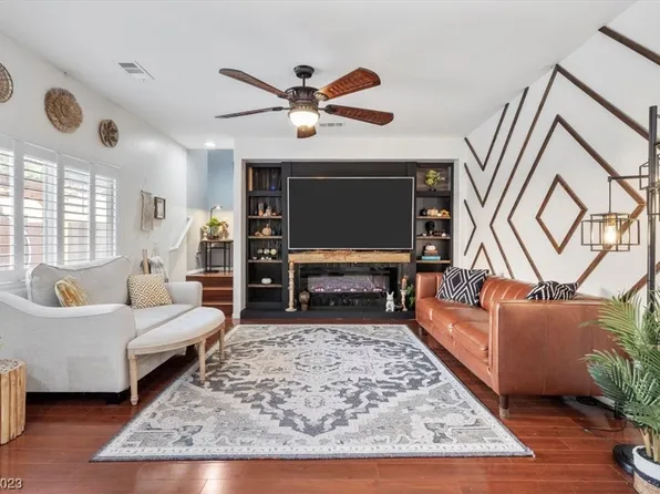 10616 Derby Peak Ln, Las Vegas, NV 89166