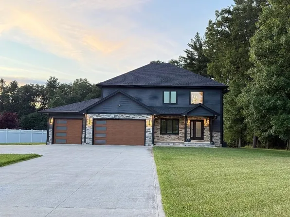 27 Breighly Way, Westfield, MA 01085