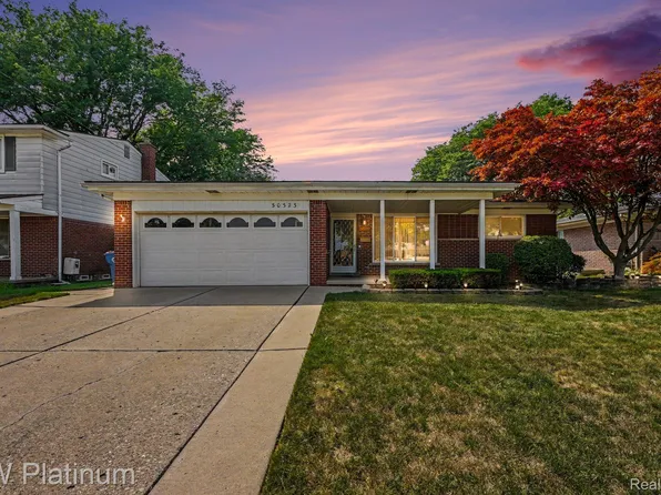 30323 Marrocco Dr, Warren, MI 48088
