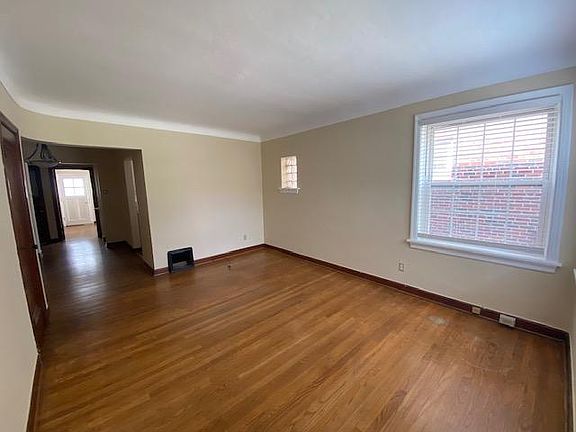 4th image of 4970 Oleatha Ave