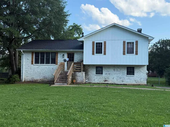234 Highland Dr, Bessemer, AL 35023