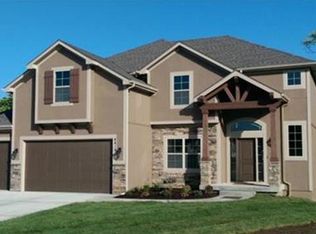 10122 N Ash Ave, Kansas City, MO 64157