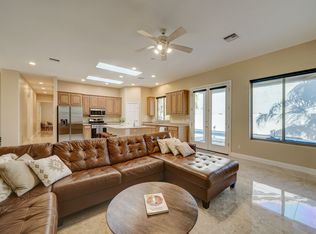 3043 E Redfield Rd, Phoenix, AZ 85032