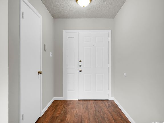 3rd image of 7103 Gallery Rdg