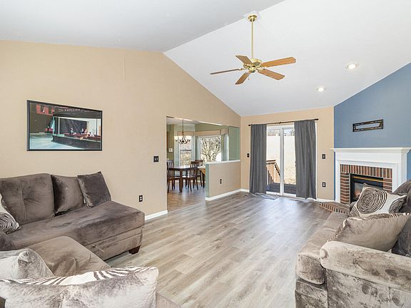 4th image of 1351 Theodore Pl