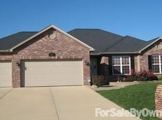 4533 Barleyridge Dr, Smithton, IL 62285