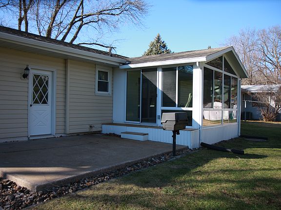 patio with natural gas grill
