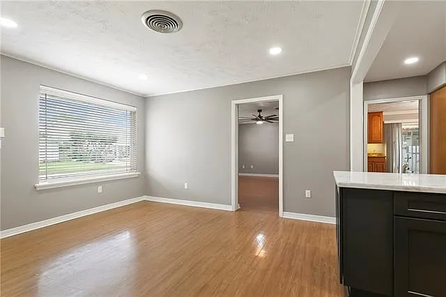 516 Poplar St — Photo 7