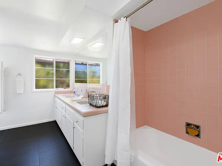 19471 Rosita St — Photo 16