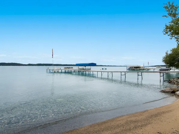 5658 S East Torch Lake Dr, Bellaire, MI 49615