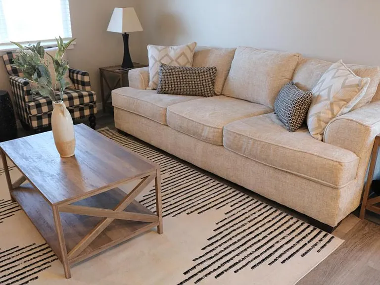 11 Reserve Ct — Photo 2
