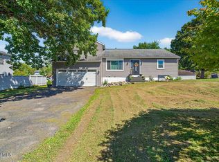 112 Gurba Dr S, Stillwater, NY 12170