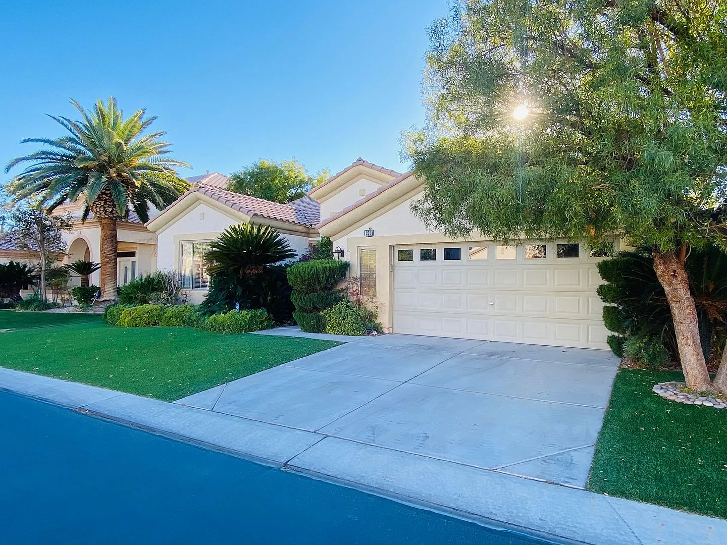 Gorgeous Single Story Property Inside Rhodes Ranch Guard Gated Community With Magnificent View Of... — Photo 1