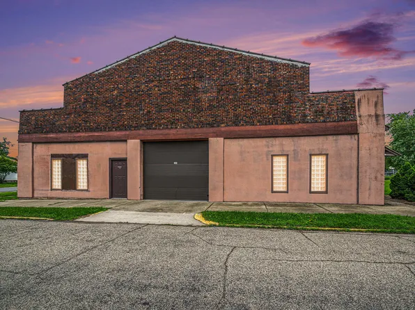 301 S Kalamazoo St, White Pigeon, MI 49099