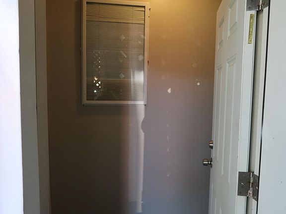 2nd image of 1510 S Hamlin Ave