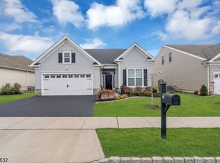 48 Drake Way, Flanders, NJ 07836