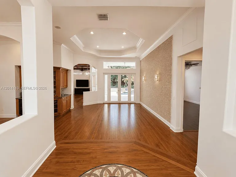 3424 Belmont Ter — Photo 7
