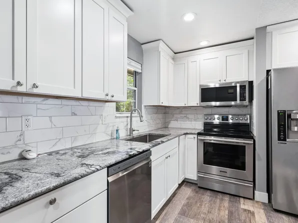 720 City Park Ave #B-214, Fort Collins, CO 80521