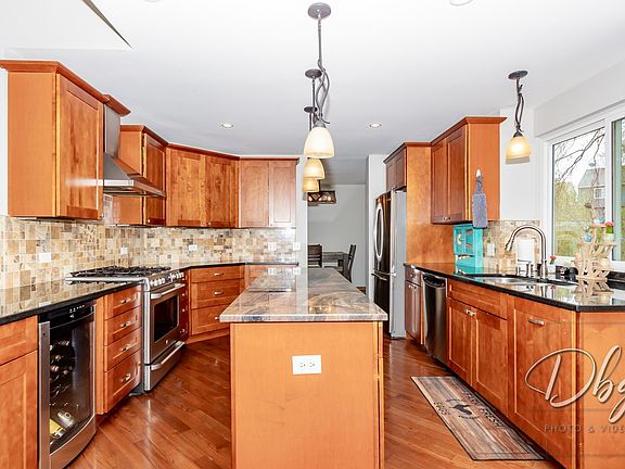 5th image of 2168 N Aster Pl