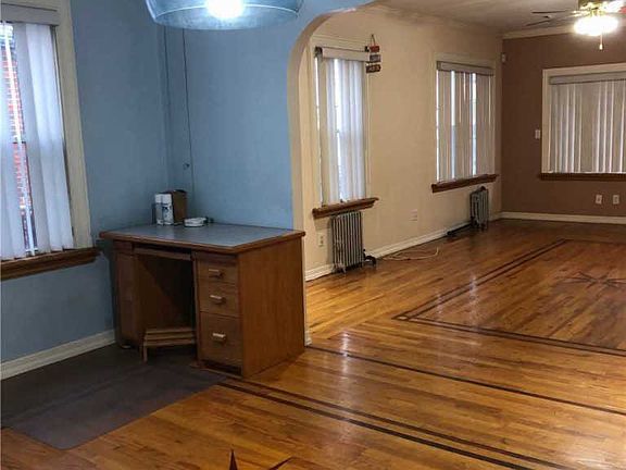2nd image of 9238 176th St