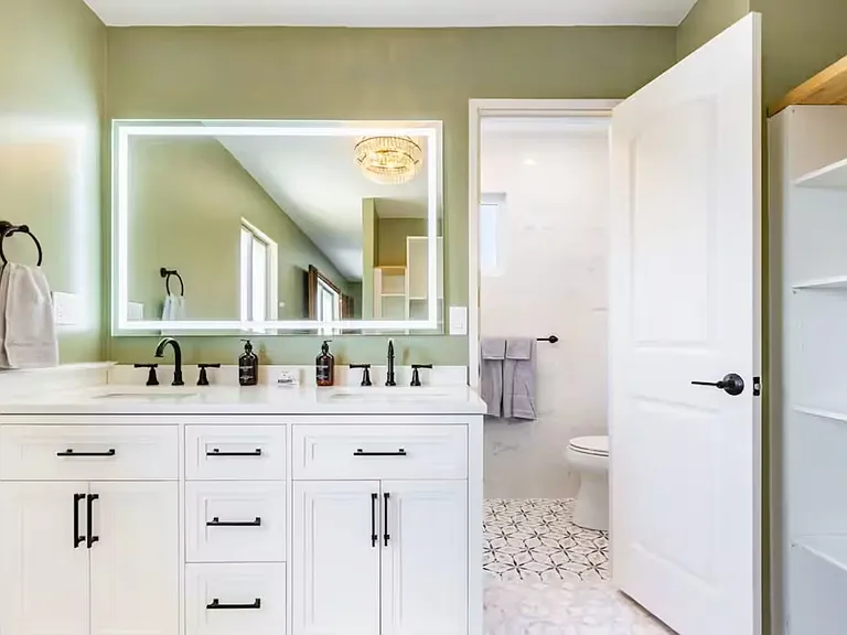 2123 Mary Way — Photo 15