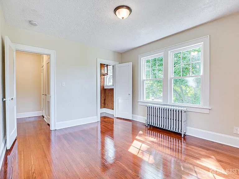 338 Buckelew Ave — Photo 21