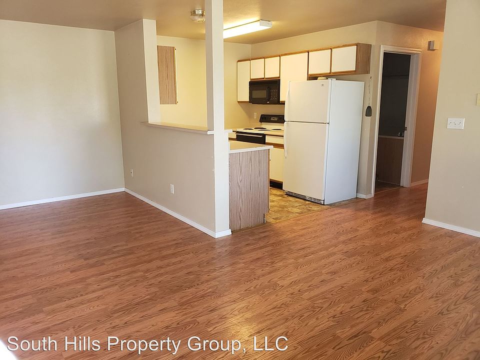 1st image of 693 Paradise Pl APT 102