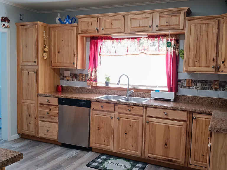 311 E Frost Ave — Photo 8
