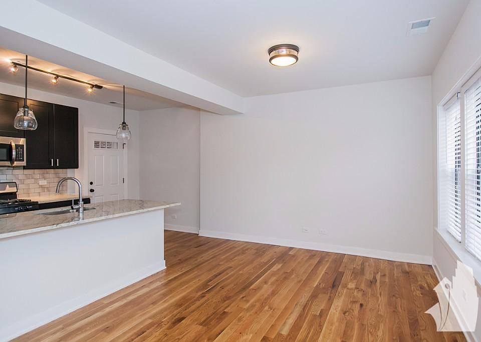 1st image of 2202 W Eastwood Ave #2W