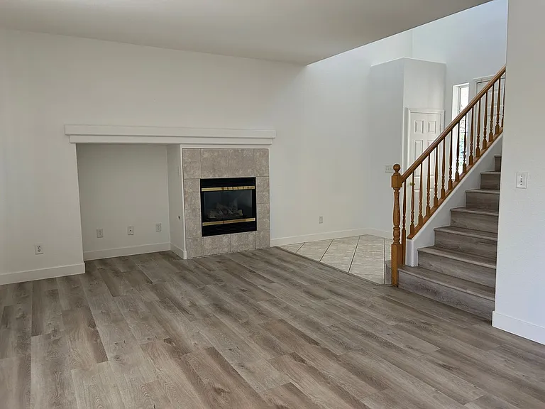 10019 Capistrello Ave — Photo 4