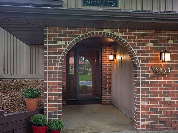 5th image of 2263 Heritage Ln